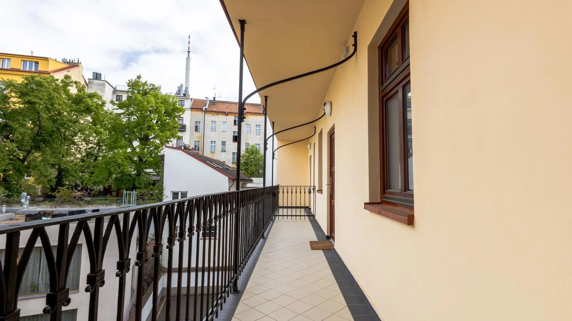 Apartament Stay2Gether Scandi Studio 17 - Main Train Station Praga